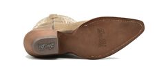 About The Karmel The Karmel offers traditional western styling in soft taupe leather. Features snip toe, medium cowboy heel and leather outsole. Shaft Leather Height 12" Circumference 12" Heel 1 3/8" Medium Cowboy Lining Leather Toe Snip Outsole Leather Comfort System Ultimate Flex Insole