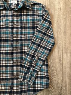 -Size Men's Small -Flannel shirt -Croft & Barrow brand Blue Flannel Shirt With Buttons For Winter, Blue Buttoned Flannel Shirt For Winter, Winter Blue Buttoned Flannel Shirt, Blue Flannel Shirt With Pockets, Blue Buttoned Flannel Shirt, Blue Flannel Shirt With Buttons, Classic Blue Flannel Shirt For Winter, Collared Flannel Shirt With Buttons, Winter Blue Flannel Shirt