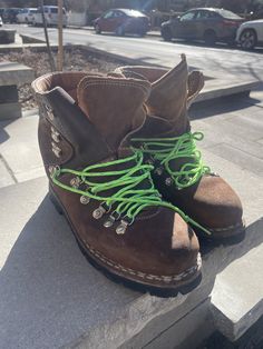 Fits 9-9.5 Vintage Hiking Boots, Vintage Hiking, Mountaineering Boots, Mens Shoes Boots, Cool Boots, Mountaineering, Tall Boots, Boots Men, Hiking Boots