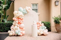 Take a seat and dream away because this Wildflower Garden Party by Taylor Decker of Taylor Decker Events, out of Irvine, CA, is sure to make your day!