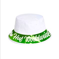 Nwt Huf Loathing Bucket Hat In White & Green Black And White Hats, Quick Silver, Hat Photo, Hats Winter, Red Panels, Bucket Cap, Panel Hat, Hermes Scarf, Cotton Hat