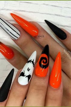 We rounded up the best halloween nail designs that are trending, from French manicures to textured nails to chrome finishes and more. Halloween Stilleto Nail Designs, Purple Halloween Nails, Pink Halloween Nails, Nail Shapes Square, Elegant Touch Nails, Stilleto Nails Designs, Bat Nails, Halloween Nails Diy