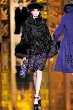 John Galliano Dior, Dior Ready To Wear, Galliano Dior, Vlada Roslyakova, Pinky Swear, Fur Jackets, Fashion Week Runway, John Galliano