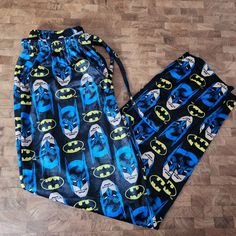 Batman Pajama Pants. Pj's Pants. Unisex. New Without Tags. No Size Listed. See Photos For Best Description And Measurements. Tote F. Black Casual Bedtime Bottoms, Casual Black Bottoms For Bedtime, Black Pants With Elastic Waistband For Sleepover, Black Elastic Waistband Pants For Sleepover, Black Sleepwear With Elastic Waistband For Sleepovers, Black Bottoms For Sleepover, Black Long Pants For Pajama Party, Batman Pj Pants, Batman Pjs