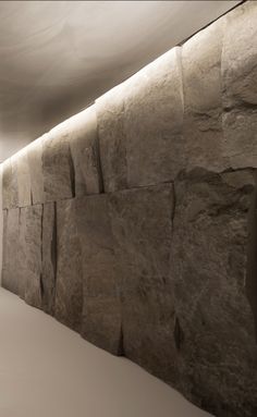 Large Stone Wall Interior, Rock Wall Interior, Stone On Wall, Stone Wall Ideas, Stone Wall Interior, Fake Stone Wall, Stone Texture Wall, Grey Stone Wall, Stone Walls Interior