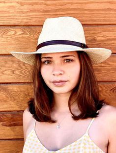 Wide brim fedora panama hat made in natural straw in natural color. Finished with an eco leather belt. Beautiful summer hat for men and woman. The measurements in centimeters are 36 x 34. Brim length 9.5. (These measurements may vary slightly depending on the size of the hat) For its elaboration we only use hoods and capelines of resistant natural straw (genuine paja toquilla) of very good quality. In our workshop in the Pyrenees we sew and make one by one our hats with wooden molds of our own d Elegant Fedora Panama Hat For Vacation, Elegant Wide Brim Fedora For Vacation, White Toquilla Straw Hat Band For Summer, White Toquilla Straw Panama Hat For Summer, White Toquilla Straw Hat Bands For Summer, Classic Bucket Panama Hat For Travel, Beige Fedora For Travel, Elegant Brimmed Fedora For Vacation, Elegant Bucket Hat For Travel