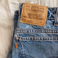 Vintage Women’s Levi Jeans Bought In Vintage Store In Brooklyn, Paid $150 Too Big On Me Style: 950’s Relaxed Fit I Would Say Fit Like A Size 28, Comment If Want Measurements Womens Levi Jeans, Vintage Levi Jeans, Vintage Levis Jeans, Levi’s Jeans, Size 28 Jeans, Vintage Women, Levis 501, Vintage Store, Jeans Color