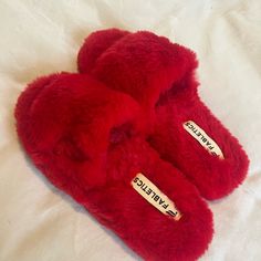 Red Plush Slippers. Size 7. Bur Basket, Hermes Slippers, Red Slides, Fuzzy Slides, Leopard Slippers, Christmas Slippers, Indoor Outdoor Slippers, Red Slippers, Birthday Inspo