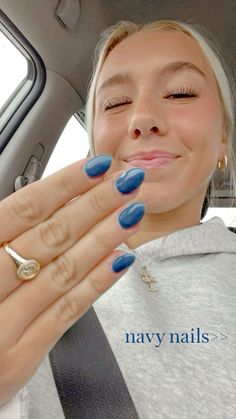 Gel Nail Designs Almond Shape Short, Tips Ideas Nail, Almond Nails Inspo Aesthetic Fall, Short Cute Nails Purple, Cute Nails Short Oval, Nail Designs With Clear Base, Cute Nails September, Cute Simplistic Nails, Sold Nail Colors