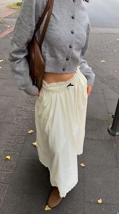 Skirt Inspiration, 90s Fashion Outfits, Outfit Inspo Fall, Winter Fashion Outfits, Helsinki, Fall Winter Outfits, Modest Fashion, Spring Summer Fashion, Autumn Winter Fashion