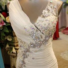 Designer Evening Dresses – Formal Wear by Darius Cordell Pageant Evening Gowns, White Evening Gowns, Formal Wear Dresses, Designer Evening Dresses, Pageant Gowns, Designer Wedding, Fashion Website, Dresses Formal, Formal Evening Dresses