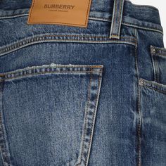 Pantalon jean Burberry pour homme. Luxury Faded Jeans With Belt Loops, Luxury Rigid Denim Bottoms For Men, Luxury Denim Pants For Men, Burberry Jeans Men, Luxury Dark Wash Men's Jeans, Mens Fade, Denim Belt, Orlebar Brown, Faded Denim