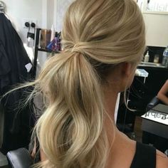 Messy Ponytail Hairstyles, Wedding Ponytail, Face Male, Easy Updos For Long Hair, Haircuts Medium, Guest Hair, Bridesmaid Hair Makeup, Long Face