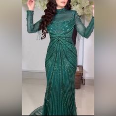 Beautiful Two Pieces Dress Available To Ship Right Away Green Evening Dress For Banquet, Green Evening Banquet Dress, Elegant Green Gown For Evening, Elegant Green Gala Dresses, Elegant Green Sequin Dress, Elegant Green Sequined Maxi Dress, Green Embellished Long Sleeve Evening Dress, Luxury Long Sleeve Dress For Banquet, Chic Green Evening Dress For Banquet