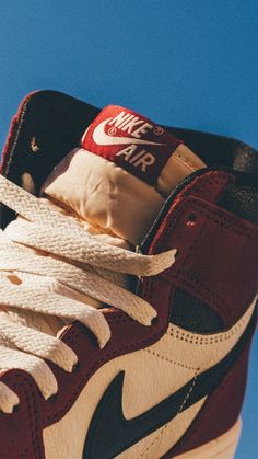 Air Jordan Red, Nike Poster, Sneakers Illustration, Sneakers Wallpaper, Shoes Wallpaper, Sneaker Posters, Photographie Portrait Inspiration, Sneaker Art, Womens Air Jordans