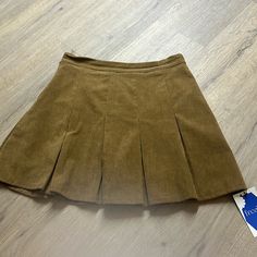 Didn’t Weat It Tag On It Size M Cute Shorts, Fall Fashion, New Color, Womens Skirt, Autumn Fashion, Fashion Inspo, Fast Delivery, Women Shopping, Clothes