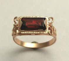 Solid Rose Gold Garnet Ring Rectangle Stone Ring the Sky is - Etsy Simple Red Engagement Ring, Victorian Style Engagement Ring, Antique Engagement Rings Victorian, Ring Rectangle, Vintage Engagement Ring Settings, Antique Style Rings, January Birthstone Rings, Victorian Engagement Rings, Garnet Engagement Ring