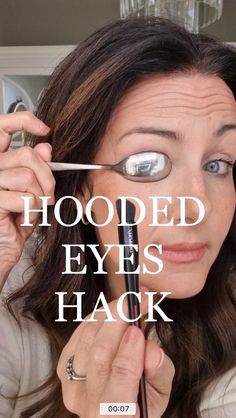 #BEAUTY, #RELATIONSHIPS #Fashion #Animals #Outfits #Winter Outfits #Animals Sunk In Eyes Makeup, Hooded Eye Tricks, Pretty Eye Shadow, Hooded Eye Makeup Hacks, Eye Makeup For Older Eyes, Eyeshadow For Crepey Eyelids, From Instagram.com, Eye Makeup For Hooded Eyes Step By Step