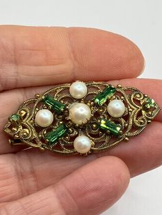 Vintage Czech brooch trombone closure filagree gold tone metal set with 4 pearls and green stones Elegant Green Filigree Brooches, Antique Green Filigree Brooches, Czech Jewelry, Green Stones, Trombone, Green Stone, Gold Tone Metal, Jewelry Ideas, Brooch Pin