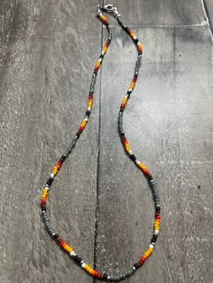 Grey seed beaded in a western style pattern, claw clasp 16 in necklace Western Crafts, Handmade Stuff, Cedar Rapids, Seed Bead Necklace, Beaded Necklaces, Beaded Jewelry Diy, Jewelry Diy, Western Style, Bead Necklace