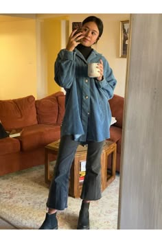 Humid Outfit Rainy, Oversized Button Up Jacket Outfit, Manual Labor Outfit, Nordic Style Clothes, Business Casual Outfits Thrift, Outfit Inspo February, 40s Weather Outfit, Spring Semi Casual Outfits, Dive Bar Date Outfit