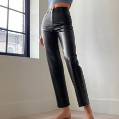 Nwot. Brand New And Highly Coveted Aritzia Melina Pant With A Tall Rise. Brand New And In Perfect Condition! Only Selling Because I Waited To Long To Return Them For The Ultra High Rise Wide Leather Pants, Aritzia Melina Pant, Melina Pants, Brown Slacks, Melina Pant, Slacks For Women, Aritzia Pants, Casual Wide Leg Pants, Brown Pants