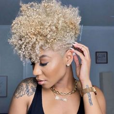 blonde tapered haircut on black women Women's Undercut Hairstyles Short, Haircut Natural Hair Black Women, Thick Curly Pixie Haircut, Short Natural Hair For Black Women, Pixie Cut Natural Hair, Curly Mohawk Hairstyles, Natural Hair Haircuts, Blonde Afro, Blonde Natural Hair