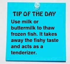 get rid of fishy taste in cooked fish Frozen Fish, Tip Of The Day, Food Facts, Fish Dishes, Cooking Techniques, Seafood Dishes, Cakepops, Baking Tips