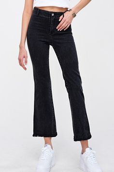 A very comfortable stretchy pants. Made from an adaptable fabric featuring high-rise, button closure at front, wide leg that hits above the ankle. Cut edge detail makes your look special.Made In: IMPORTFabric Contents: 97% Cotton/3% Span Stretch fabric Non-sheer fabric Size Measurement (inch): XS: null (Waist), null (Hips), null (Inseam), null (Length) S: null (Waist), null (Hips), null (Inseam), null (Length) M: null (Waist), null (Hips), null (Inseam), null (Length) L: null (Waist), null (Hips Types Of Women, Stretchy Pants, Comfy Pants, Kick Flares, Statement Dress, New Pant, Sheer Fabrics, Sophisticated Style, Flare Pants