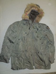 N-3B US Air Force Military Nylon Coat Parka Jacket Condition: Good used Condition.    SHIPPING POLICY: Item will be ship 3 to 5 days after payment is clear. COMBINED SHIPPING POLICY: Additional items priced $15.00 PAYMENTS: full payment is due within Three days. Requests for extra time to pay must be made before the payment due day. RETURN POLICIES We do not accept returns on any of our items,THE SHIRT IS A PREWORN. Please email any specific questions you have regarding the items and our policie Military Style Nylon Khaki Outerwear, Pilot Style Winter Outerwear For Outdoor, Military Long Sleeve Nylon Outerwear, Military Style Long Sleeve Nylon Outerwear, Khaki Long Sleeve Nylon Parka, Military Nylon Parka With Pockets, Vintage Hooded Nylon Outerwear, Air Force Military, Us Air Force