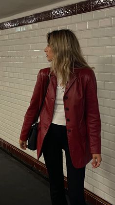 Red Autumn Aesthetic Outfit, Red Closet Aesthetic, Red Leather Blazer Outfit Aesthetic, Red Fall Aesthetic Outfit, Red Blazer Aesthetic, Leather Jacket Fitted, Red Trend 2023, Red Inspo Outfit, Leather Blazer Styling