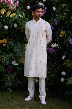 Antique white chanderi kurta with pintucked detailing and floral hand block print. Comes with trouser. - Aza Fashions Trouser Pattern, Kareena Kapoor Khan, Madhuri Dixit, Luxury Sale, Modern Bride, Antique White, Pattern Blocks, Mandarin Collar, Aza Fashion