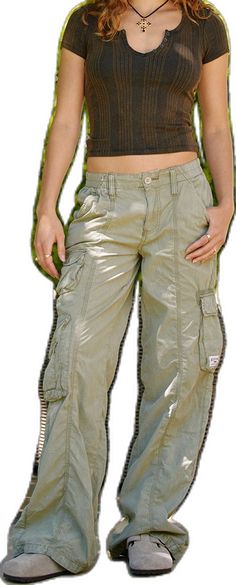 Spring Y2k Khaki Bottoms, Y2k Style Khaki Bottoms For Spring, Khaki Y2k High-waisted Bottoms, Khaki High Waist Y2k Bottoms, Y2k High Waist Khaki Bottoms, Y2k Wide Leg Pants With Side Pockets, Baggy Y2k Pants With Multiple Pockets, Y2k Full Length Pants With Pockets, Y2k Baggy Pants With Multiple Pockets