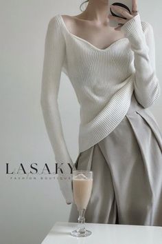 Lasaky - Figure-Flattering V-Neck Ribbed Knit Top for a Sophisticated and Alluring Appeal Timeless Fashion Pieces, Dressing Style, Ribbed Knit Top, Dream Clothes, Cute Fashion, Types Of Collars, Fashion Boutique, Knit Top, Timeless Fashion