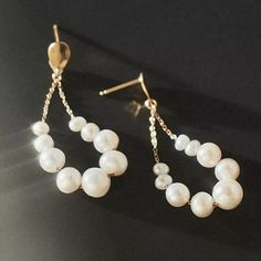 Offers Welcome These Anthropologie Graduated Teardrop Pearl Earrings Are Made Of Gold Teardrop Hoops Made Of White Genuine Freshwater Pearls. The Arrings Hang From Post Back Stud Earrings With Ear Nut Closures On The Backs. These Are So Stunning In Person, The Pearls Are Just Gorgeous! Teardrop Pearl Earrings, Anthropologie Jewelry Earrings, Gold Hair Clips, Enamel Stud Earrings, Ball Stud Earrings, Pearls Earrings, Boho Crystal, Vintage Style Earrings, Gem Earrings