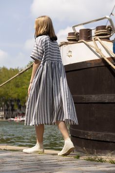 Loose Linen Dress Stripe Summer Midi Dress Oversized Washed - Etsy France Oversized Striped Spring Dresses, Oversized Striped Summer Dresses, Striped Oversized Dresses For Daywear, Striped Linen Dresses For Vacation, Striped Linen Dress For The Beach, Striped Linen Beach Dress, Striped Linen Summer Dress, Summer Striped Linen Dress, Casual Striped Linen Dress