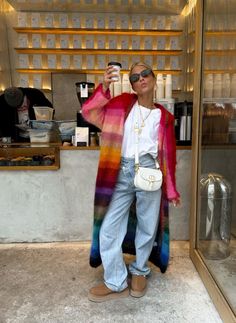 Colorful Fashion Style, Uggs Outfit Ideas, Brunch Outfit Winter, Knitwear Outfit, Uggs Outfit, Brunch Outfit, Happy Fun, Outfit Inspo Fall, Mode Inspiration