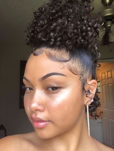 90s Hairstyles, Short Curly Hair