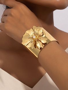 An exclusive offer for you——Affordable prices at Zolucky store, SPU: 2948BR3E39CA, Color: Golden Silver, Decoration/Process:Pearl, Style:Urban. Flower Cuff Bracelet, Metal Cuff Bracelet, Arm Jewelry, Open Cuff Bracelet, Wide Cuff Bracelets, Leaf Bracelet, Cuff Bangle Bracelet, Women's Jewelry Sets, Gold Bracelets