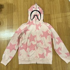 Brand New Zipper Closure Pink Star Bape Hoodie With Kangaroo Pockets, Logo Detail And Classic Shark Detail. Bape Hoodie Aesthetic, Pink Bape Hoodie, Bape Sweater, Bape Camo, Bape Outfits, Bape Hoodie, Hoodie Aesthetic, Pink Star, Pink Stars