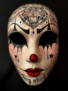 Mascara Papel Mache, Seven Deadly Sins Tattoo, Mascara Oni, Couples Masquerade Masks, Paper Mache Mask, Making Paper Mache, Mascaras Halloween, Clown Mask, Mardi Gras Costumes