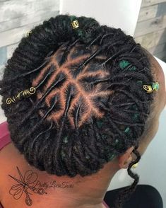 Dreadlock Hairstyles For Women, Short Dreads, Natural Dreadlocks, Chihiro Y Haku, Dreads Girl, Beautiful Dreadlocks, Short Locs Hairstyles