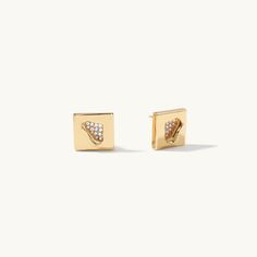 Give a gorgeous gift to your loved one or yourself with these square medallion stud laser-cut studs, fashioned into adorable boxed presents. Round brilliant cut crystals in a French pave setting inside, artfully arranged in a "ripped" design.
 
Size: 14×15mm
Stone Color: Shiny White
Material: Crystals, 18k Gold Plated On Brass Square Stud Earrings, Square Earrings Studs, Square Stud, Earrings In Gold, Pave Setting, Gorgeous Gift, White Material, Round Brilliant, Stone Color