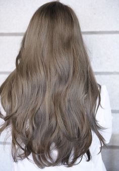 Korean Hair Color, Ash Hair Color, Hairstyle Fashion, Ash Blonde Hair, Brown Blonde Hair, Hair Color And Cut, Hair Color Balayage, Long Hairstyles