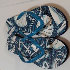 Vera Bradley Blue & White Nautical Flip Flops, Polka Dot Straps, Nwot, Excellent Condition, Sz 7-8 Casual Blue Flip Flops For The Beach, Casual Blue Flip Flops, Blue Summer Flip Flops For Beach Season, Soft Flip Flops, Floral Flip Flops, Pink Flip Flops, Blue Flip Flops, Printed Flip Flops, Blue And White Style