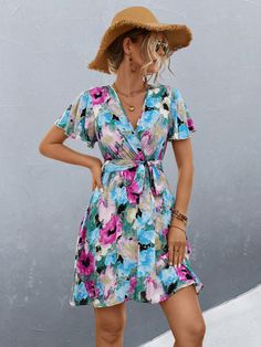 Women's 2024 Summer Floral Dress Short Sleeve V-Neck Holiday Dress Fitted Multicolor V-neck Dress For Spring, Casual Multicolor Split Neck Dresses, Multicolor Floral Print V-neck Dress, Casual Multicolor V-neck Beach Dress, Non-stretch Multicolor Spring Dresses, Casual Multicolor V-neck Dress, Non-stretch V-neck Mini Dress For The Beach, Spring Multicolor Dress, Casual Summer Floral Dress With Surplice Neckline