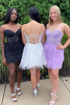 Modsele black short homecoming dress features strapless neckline and feathered sheath skirt.#hoco2023#homecomingdresses#formaldresses#homecoming#schooleventdress#holidaydress#graduationdress#cocktaildress Hoco Dress With Feathers, Strapless Hoco Dress, Black Short Homecoming Dress, Dress With Feathers, Hoco Dress, Sheath Skirt, Strapless Sweetheart Neckline, Short Homecoming Dress, Black Feathers