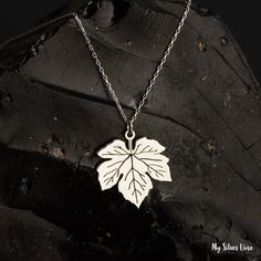 Sycamore Leaf Necklace is made by hand in our workshop with care. All our jewelry is the most elegant choice for the Bridesmaids, friends, your loved ones and for yourself. Sycamore Leaf Necklace * Material: High Quality Solid 925 Sterling Silver. * Finish: Sterling Silver ∙ Gold ∙ Rose Gold. * All our jewelry is custom made by hand with care in our workshop. HOW TO ORDER ❓ * Select your necklace COLOR. * Finish your payment and complete your order. PRODUCTION TIME 🕒 All items made to order. Pr Handmade White Leaf-shaped Jewelry, Leaf-shaped Sterling Silver Jewelry For Anniversary, Sterling Silver Leaf-shaped Jewelry Gift, Handmade Leaf-shaped Jewelry For Wedding, White Leaf-shaped Jewelry Gift, Handmade Sterling Silver Leaf-shaped Necklace, Handmade Leaf-shaped Wedding Jewelry, Handmade Leaf Shaped Necklace For Gift, Handmade Leaf-shaped Necklace For Gifts