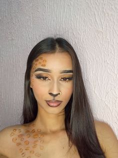 #instagram #halloween #maquiagemprofissional #leopard Cheetah Costume Women Halloween Makeup, Cougar Halloween Makeup, Simple Leopard Makeup, Halloween Costumes Last Minute Women, Tigger Make Up Halloween, Cheata Print Make Up, Chetta Makeup Halloween, Lepord Print Makeup Halloween, Leopard Make Up Halloween