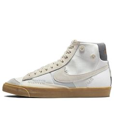 Nike BLAZER MID '77 VNTG Sail WHITE-GUM MED BROWN-SUMMIT WHITE Sneakers/Shoes Heels Design, Blazer Mid 77 Vintage, Vintage Stores, Girls Winter Boots, Girls Shoes Sneakers, Nike Blazer Mid 77, Nike Blazer Mid, White Shoes Sneakers, Nike Blazers Mid